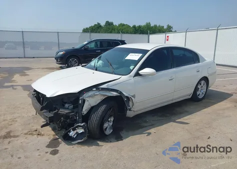 2006 Nissan Altima 2.5 S из США, поврежденный, VIN 1N4AL11D56C117573